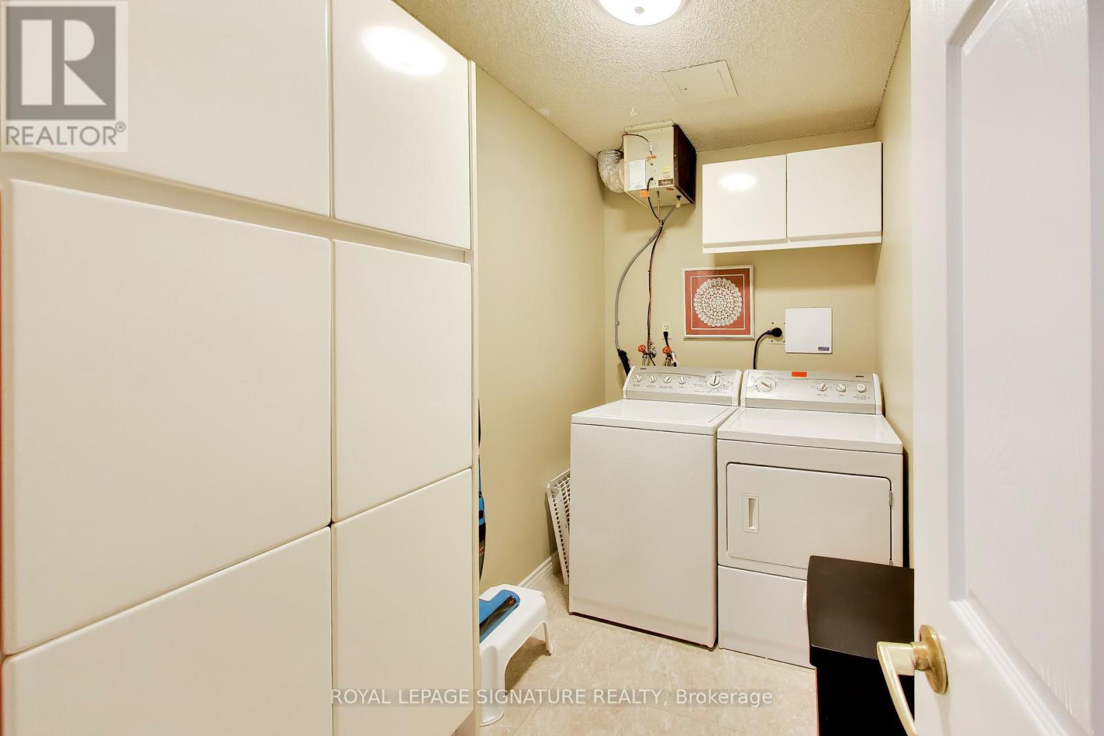#1802 1 CLARK AVENUE W - 22