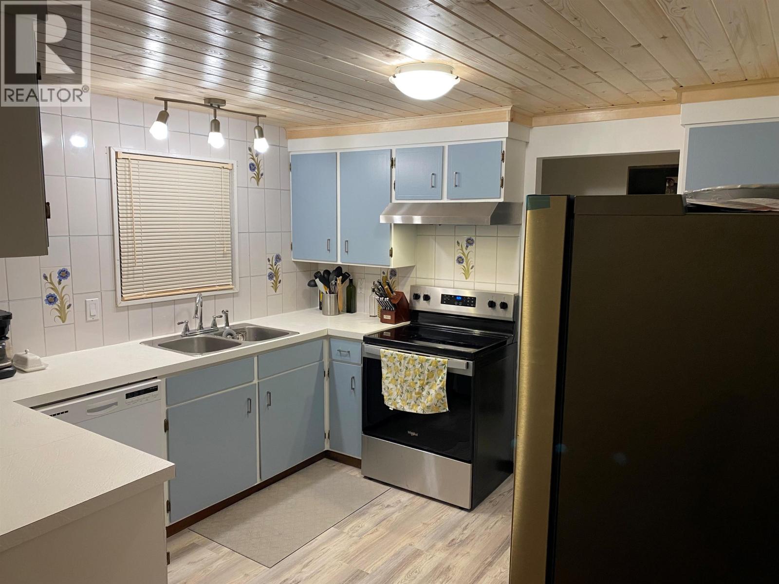 614 5TH AVENUE - Image 6