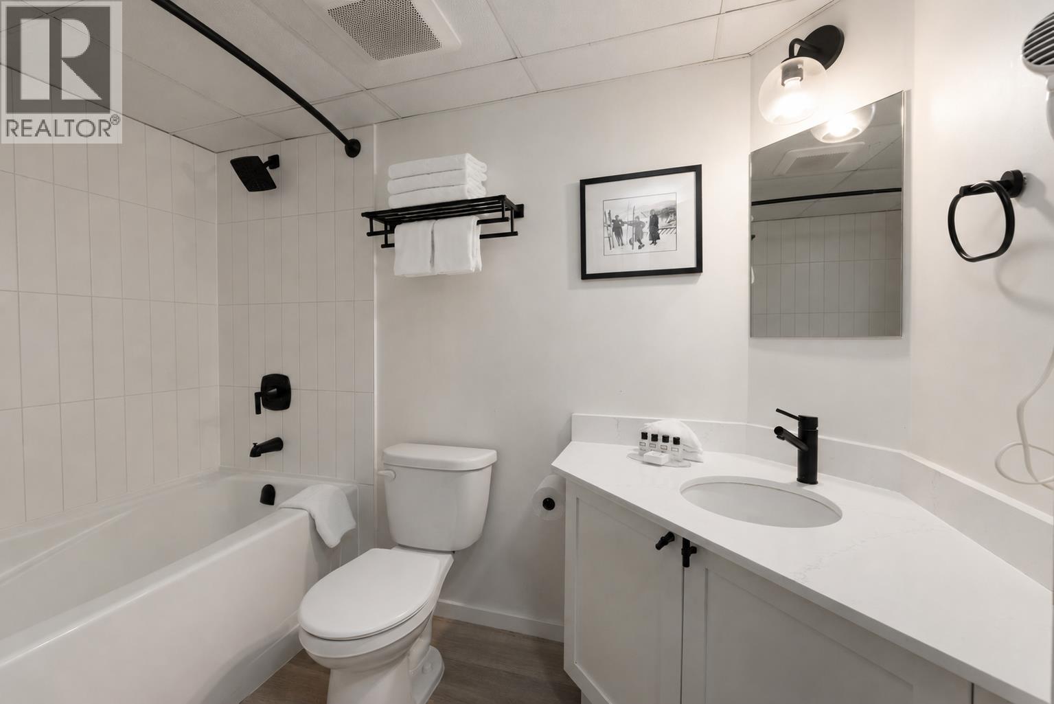 617 4315 NORTHLANDS BOULEVARD, Whistler
