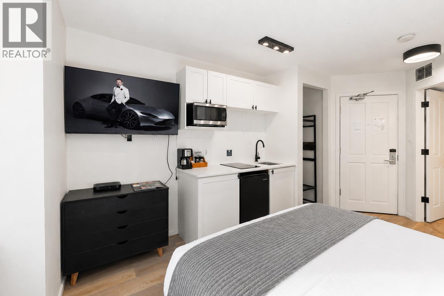 617 4315 NORTHLANDS BOULEVARD, Whistler