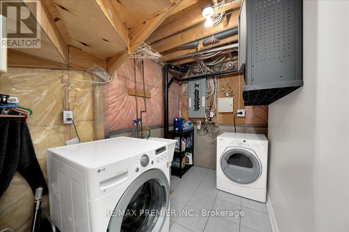 17 BERRYDOWN DRIVE - 26