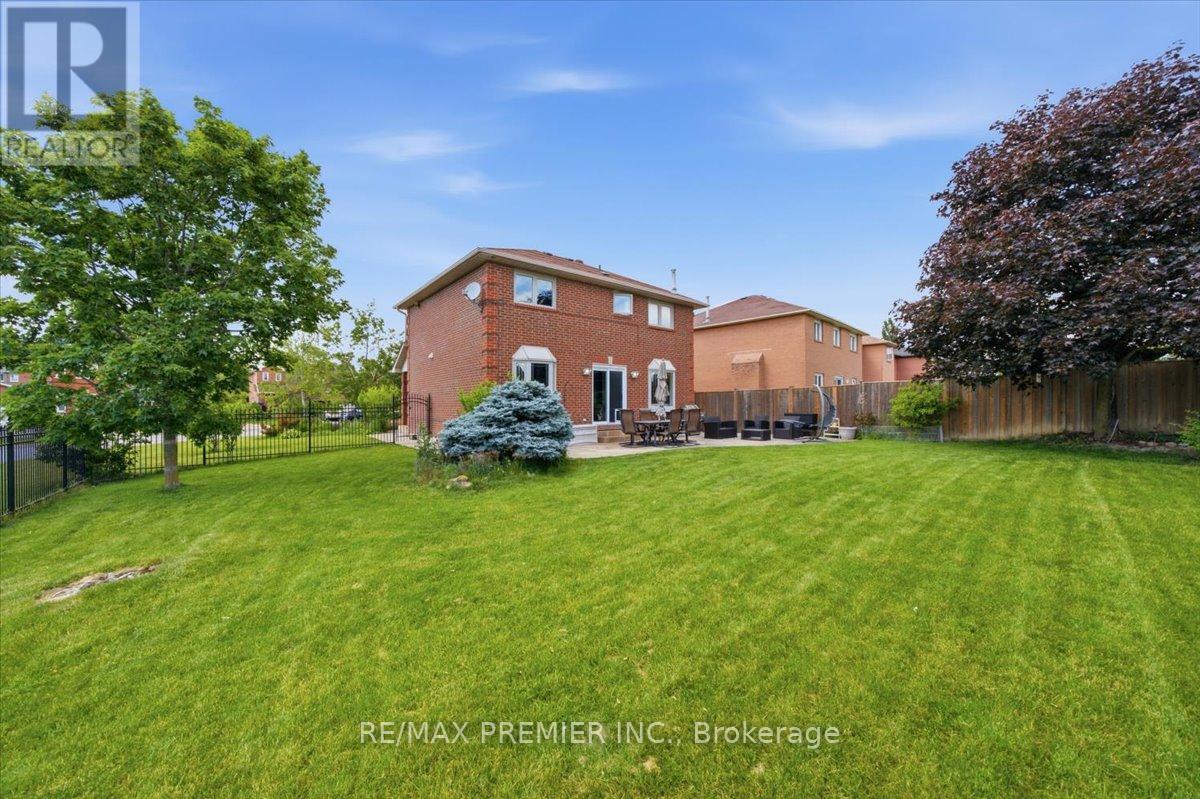 17 BERRYDOWN DRIVE - 37