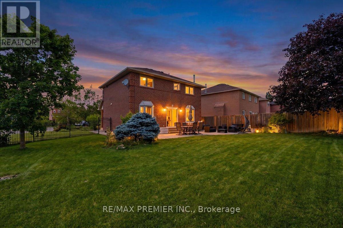 17 BERRYDOWN DRIVE - 42