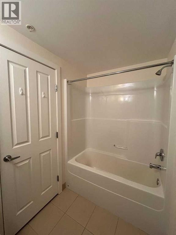 1306, 30 Brentwood Common NW — photo 11