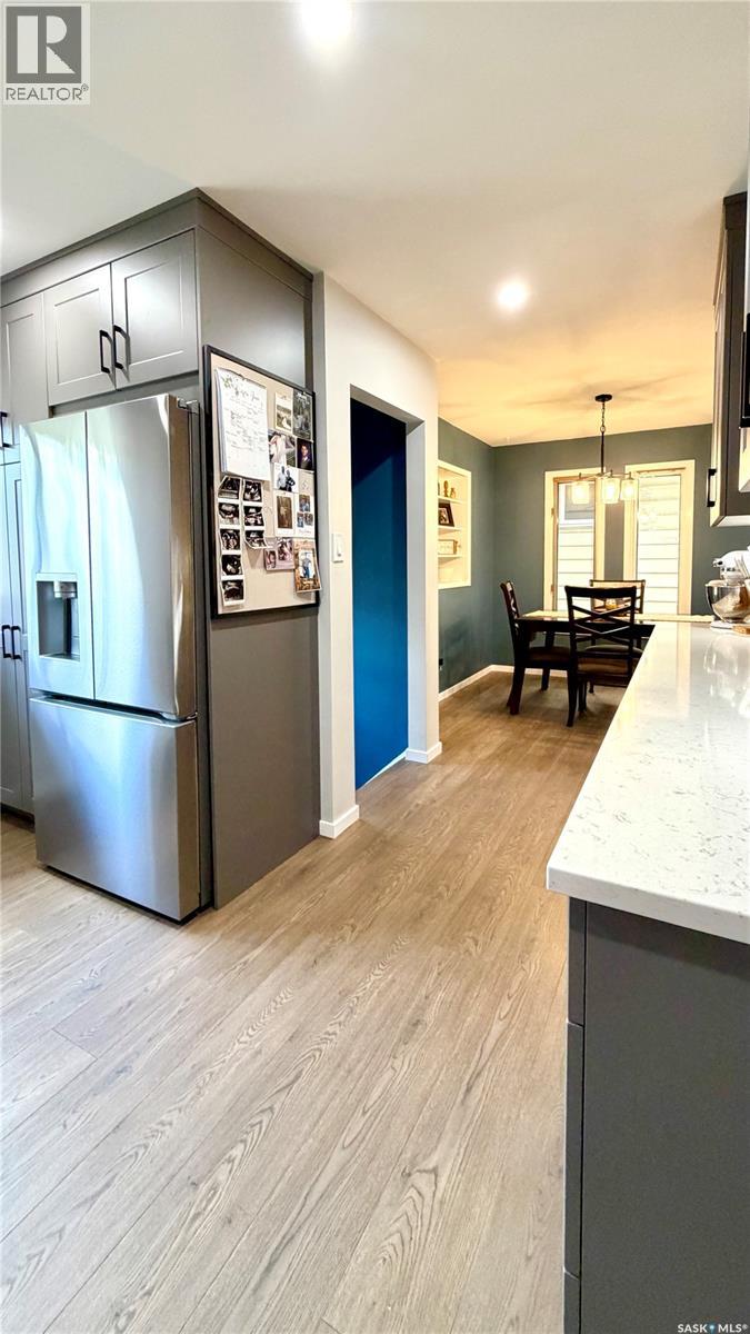 10 Stewart AVENUE — photo 16
