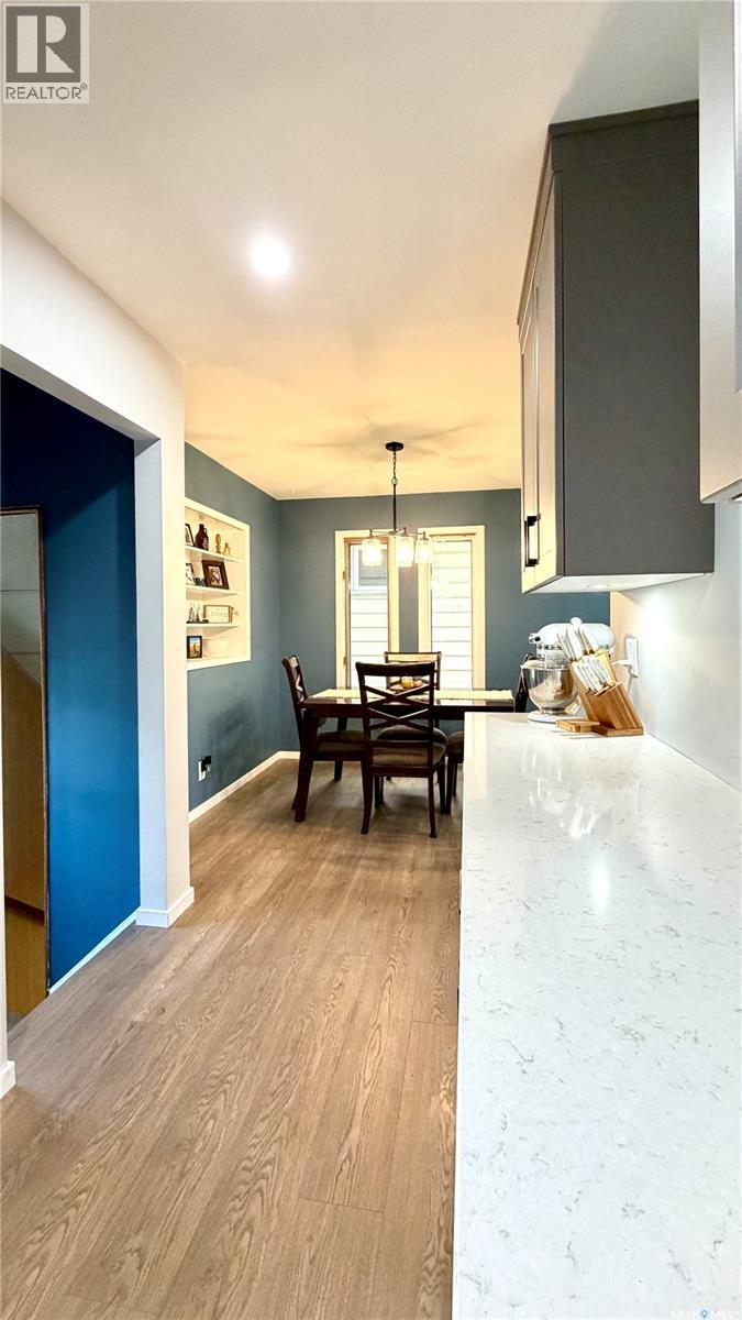 10 Stewart AVENUE — photo 17