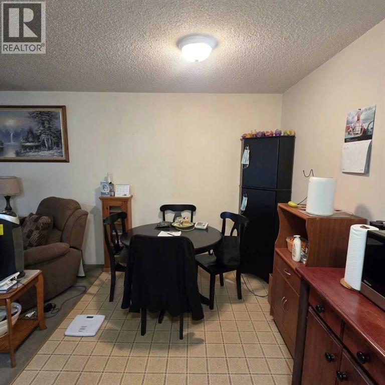 #105A 5611 10 Avenue - 8