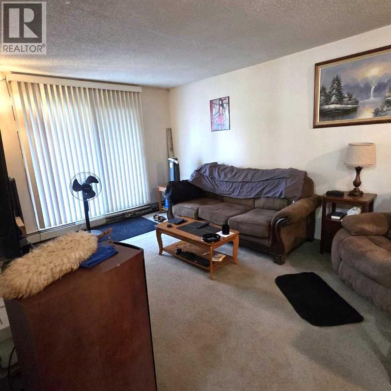 #105A 5611 10 Avenue - 12