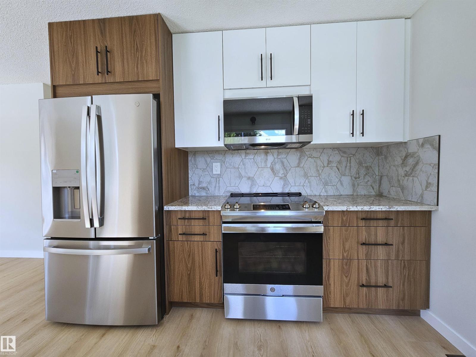 8011 182A ST NW - 7