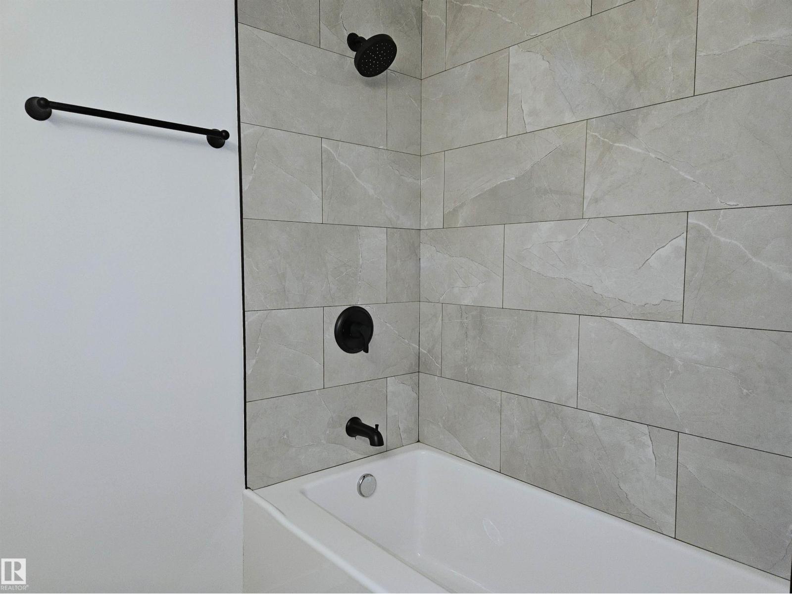8011 182A ST NW - 17