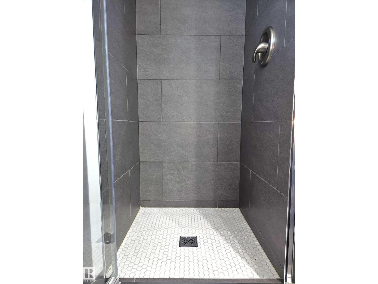 8011 182A ST NW - 19