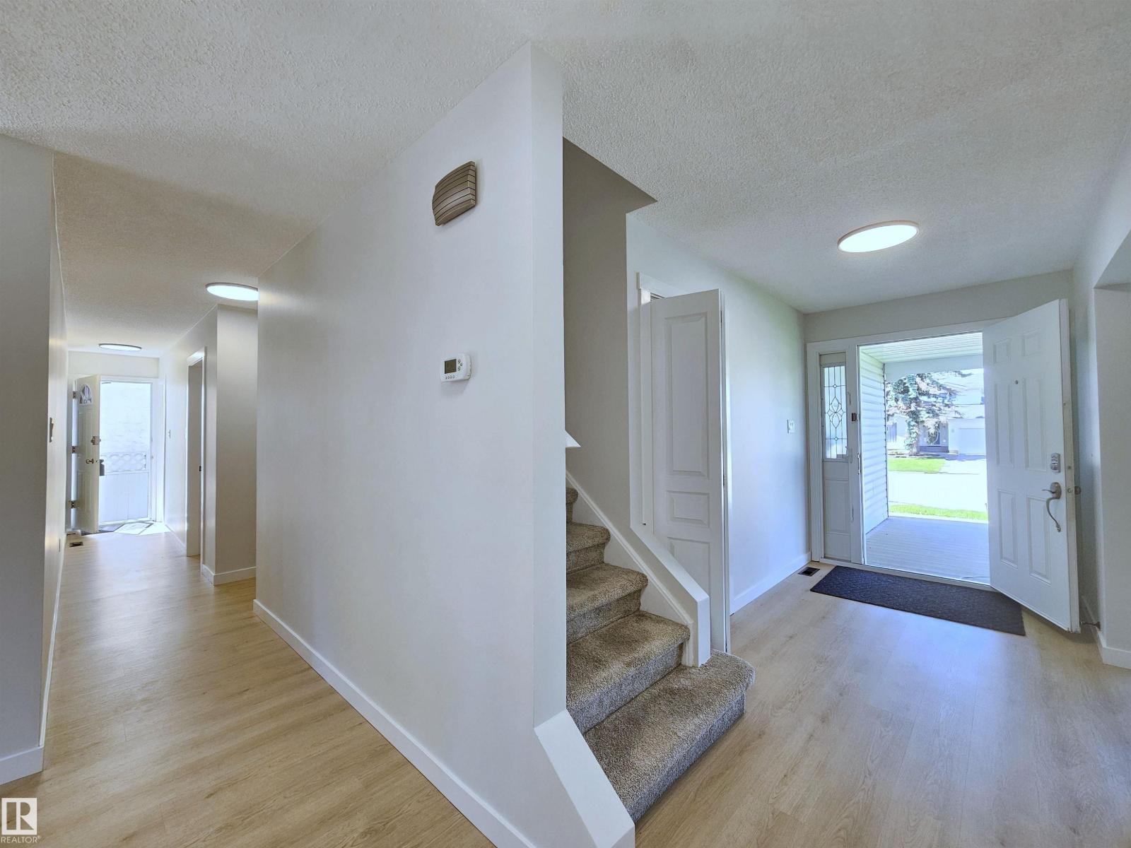 8011 182A ST NW - 3
