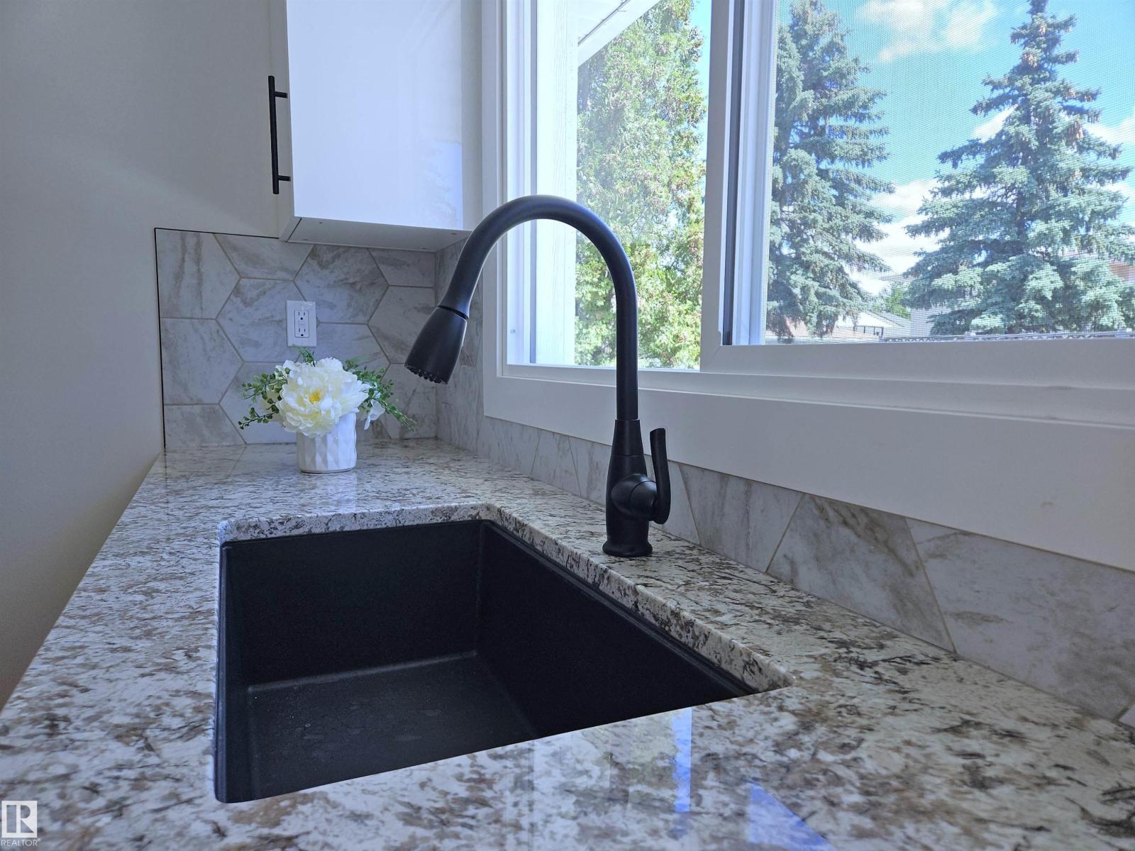 8011 182A ST NW - 5