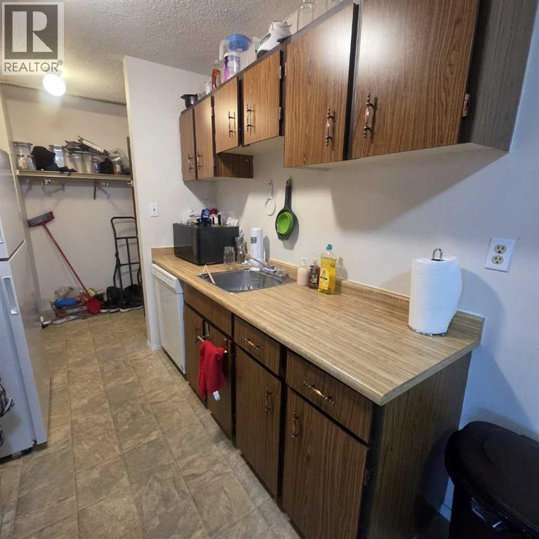 #304B 5611 9 Avenue - 7