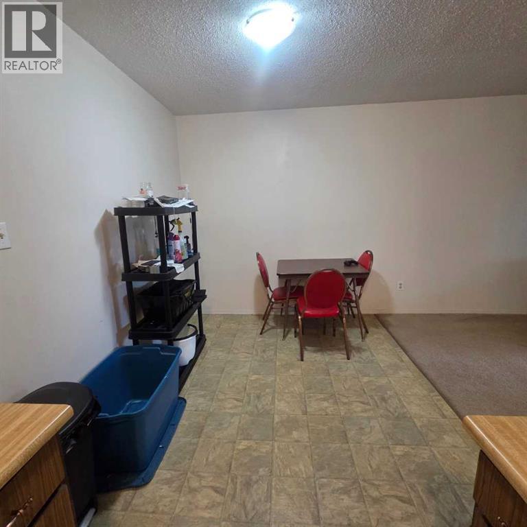 #304B 5611 9 Avenue - 8