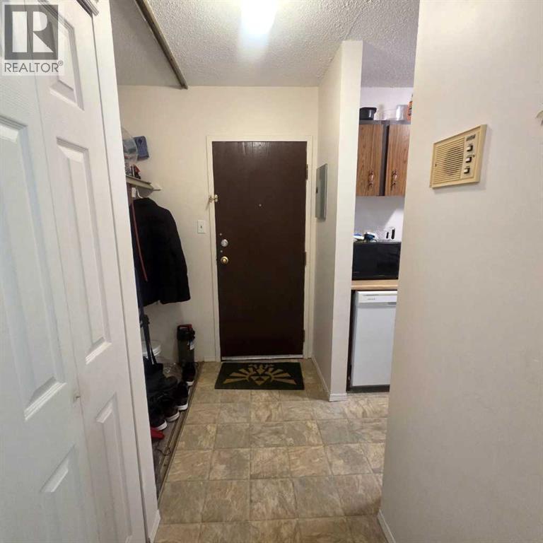 #304B 5611 9 Avenue - 23