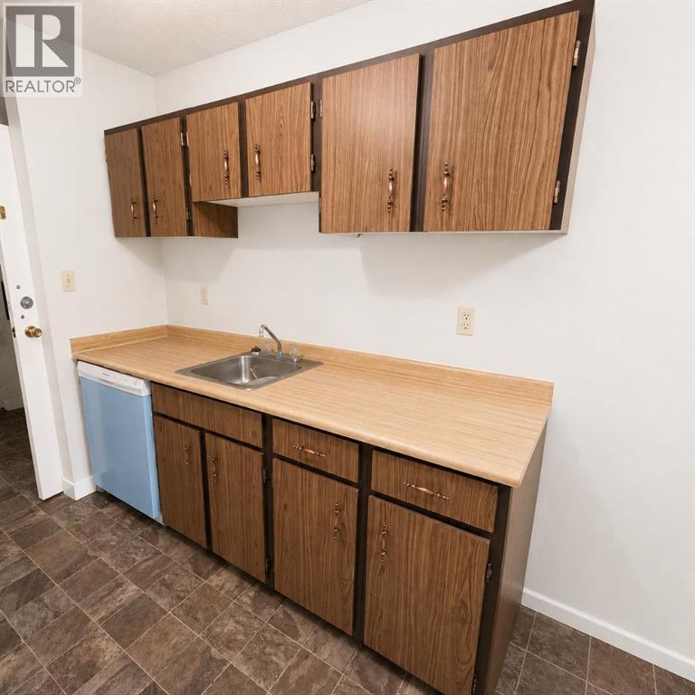 #308A 5611 10 Avenue - 6