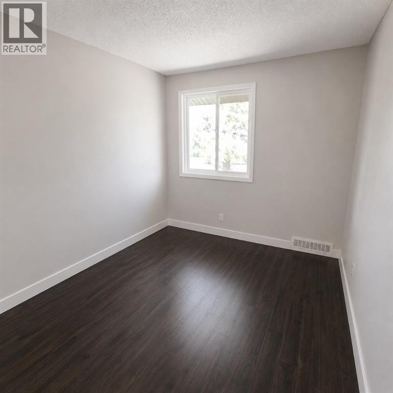 #308A 5611 10 Avenue - 14