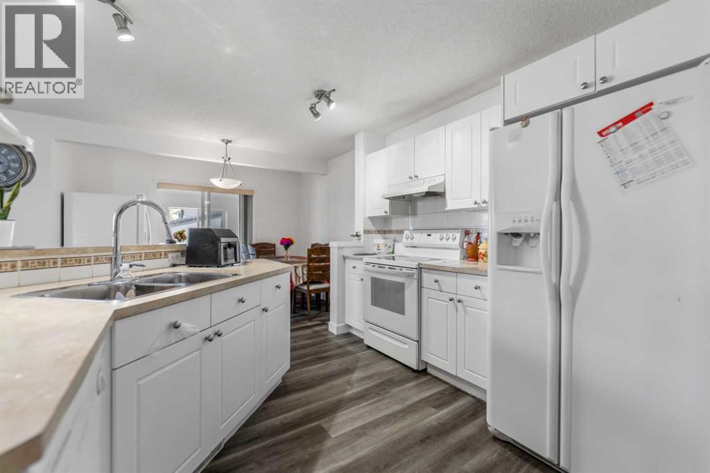 100 Saddlecrest Boulevard NE - 11