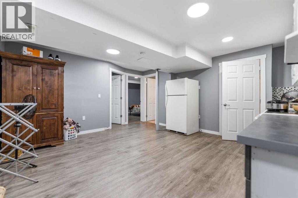 100 Saddlecrest Boulevard NE - 31
