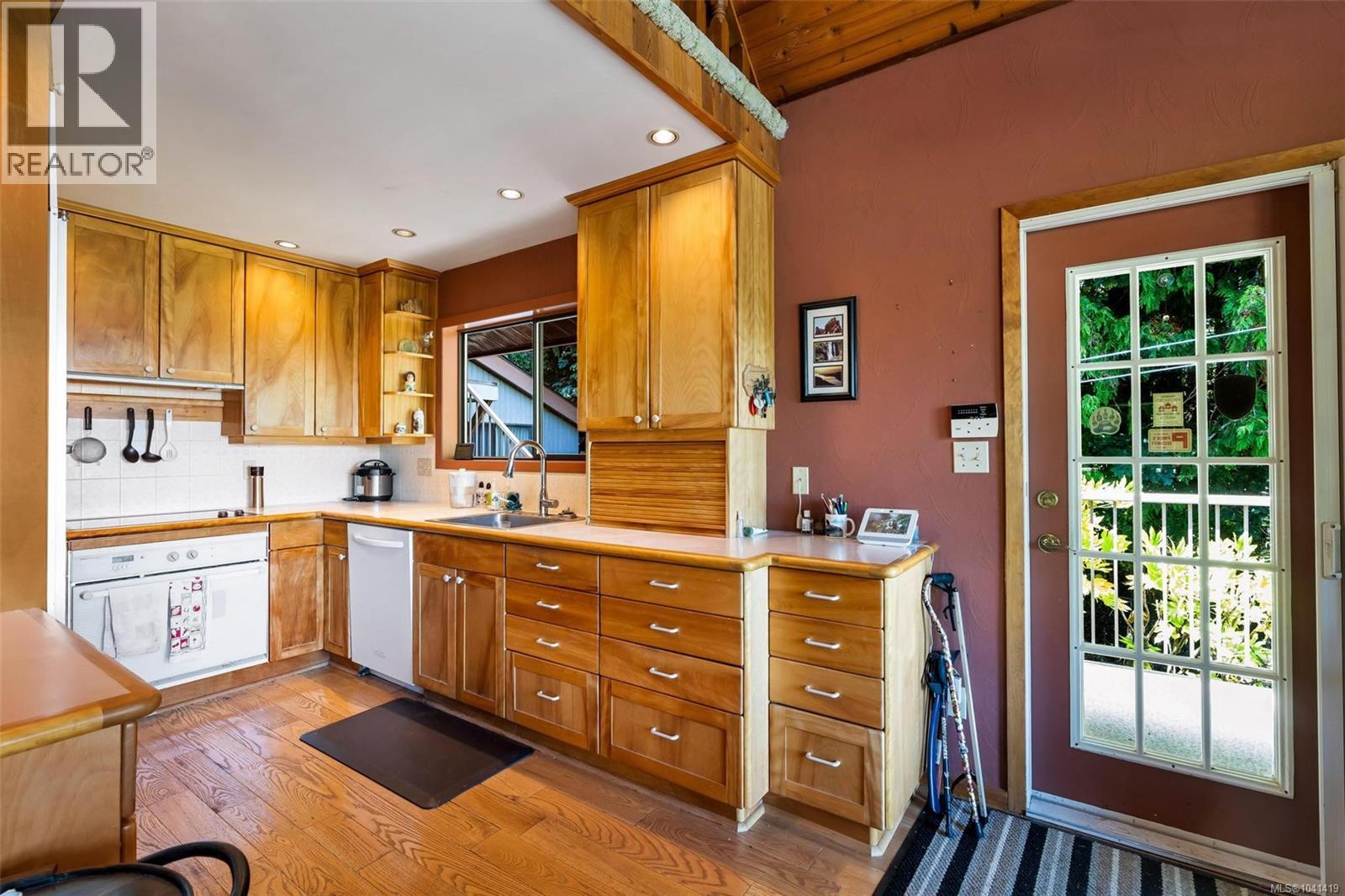 2460 Mill Bay Rd - 19