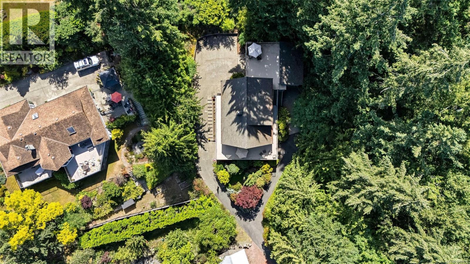 2460 Mill Bay Rd - 2