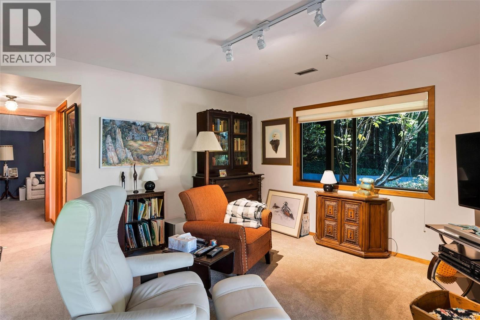 2460 Mill Bay Rd - 66