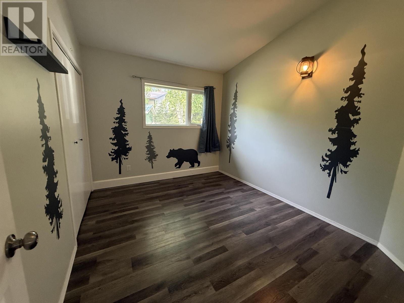 849 McIntyre DR - 13