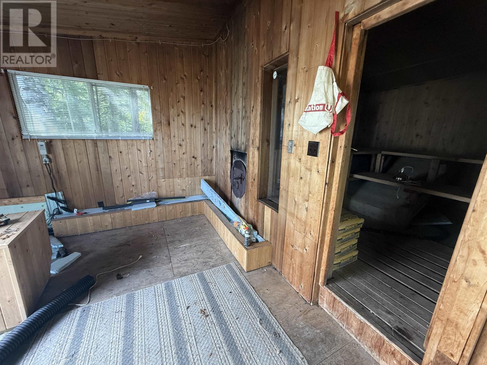 849 McIntyre DR - 7