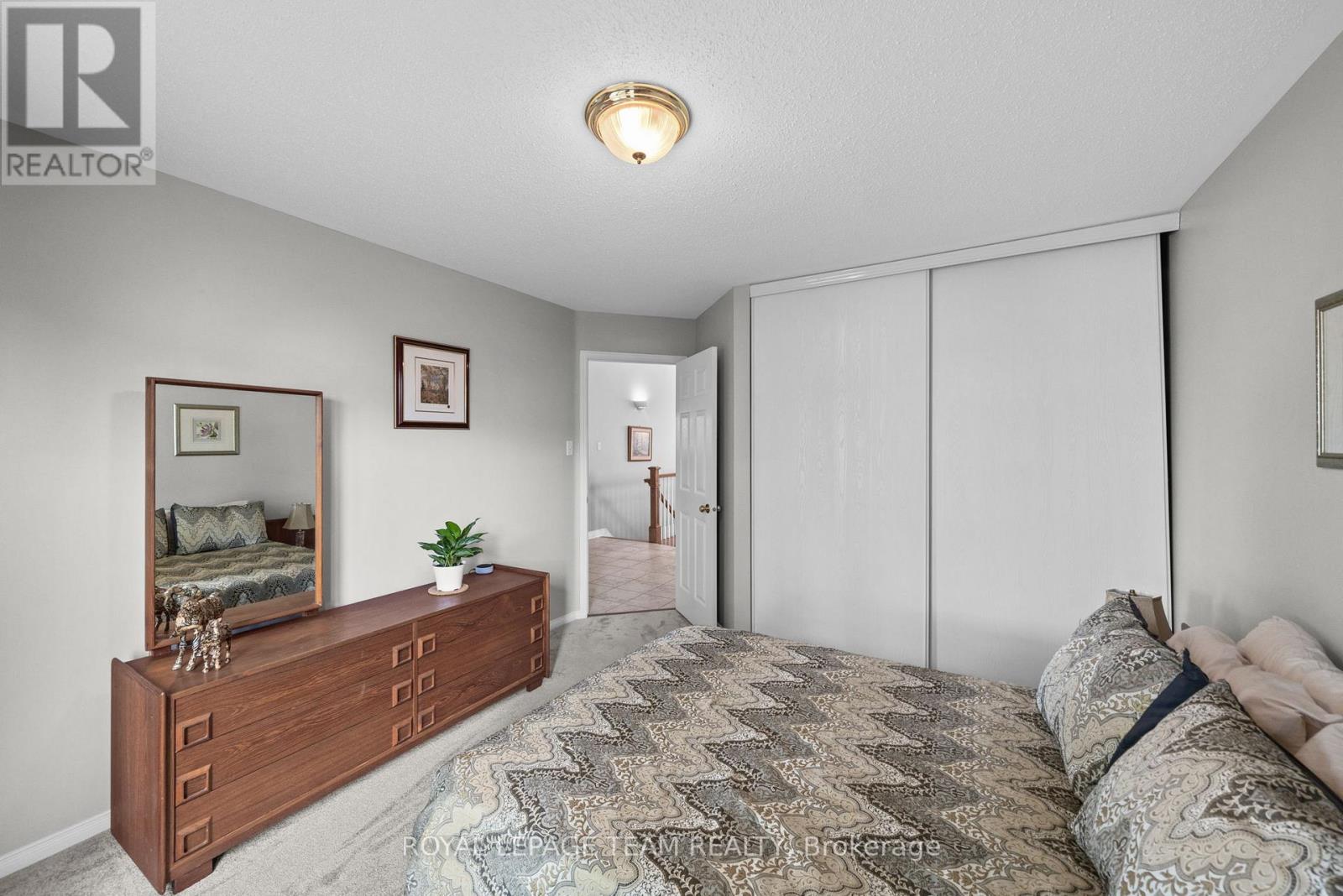 3 Bed, 3 Bath House for Sale in Ottawa – 51 SETTLER’S RIDGE WAY, Ottawa – MLS# X13486134 - Image 6