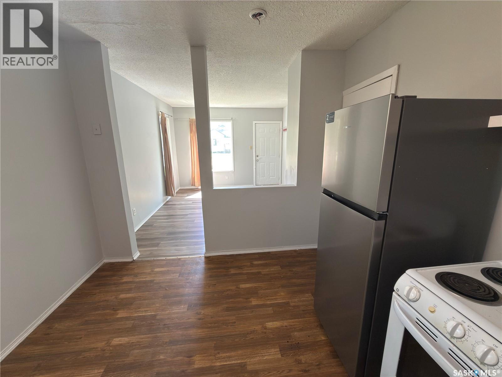 844 13th STREET W - 5