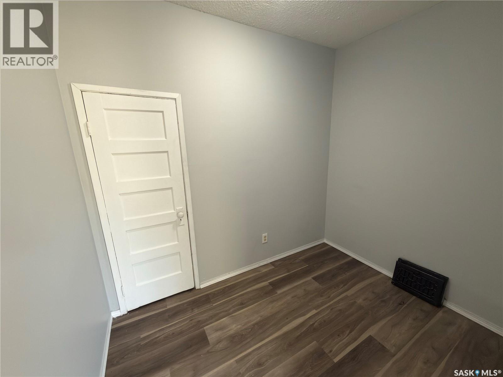 844 13th STREET W - 9