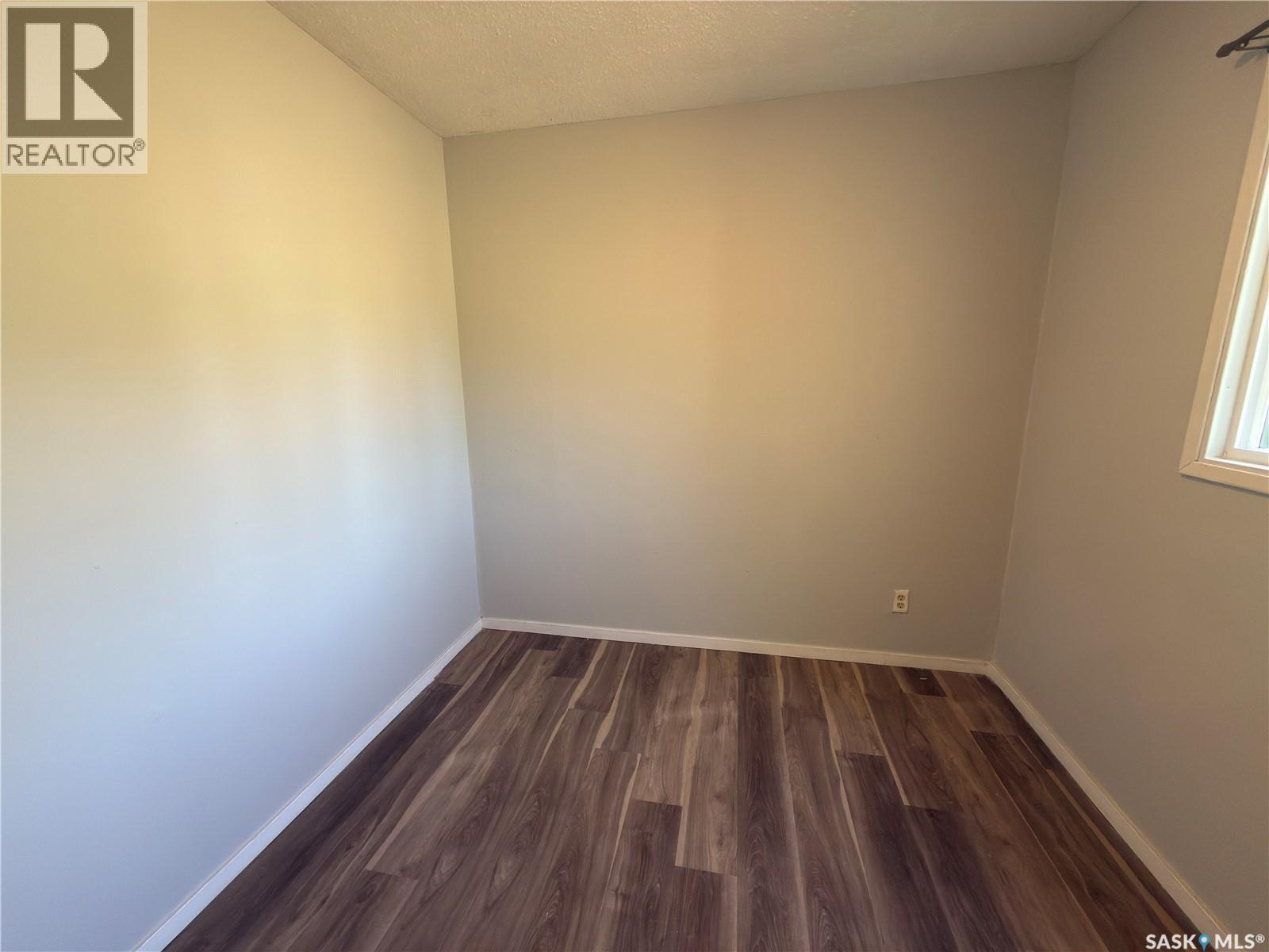 844 13th STREET W - 8