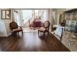 8675 Armstrong Avenue, Burnaby, BC V3N2H4 Photo 9