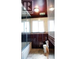 8675 Armstrong Avenue, Burnaby, BC V3N2H4 Photo 17