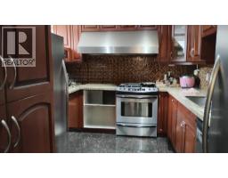 8675 Armstrong Avenue, Burnaby, BC V3N2H4 Photo 31