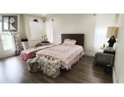 8675 Armstrong Avenue, Burnaby, BC V3N2H4 Photo 24