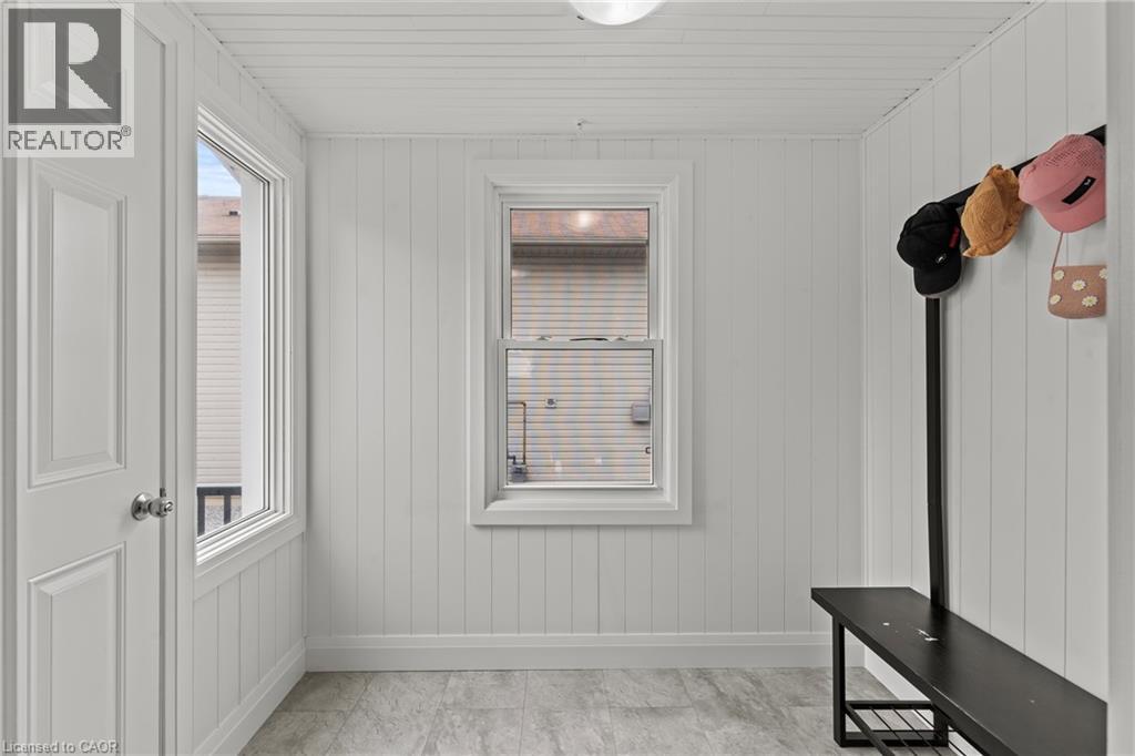 47 SULLIVAN Avenue - 19