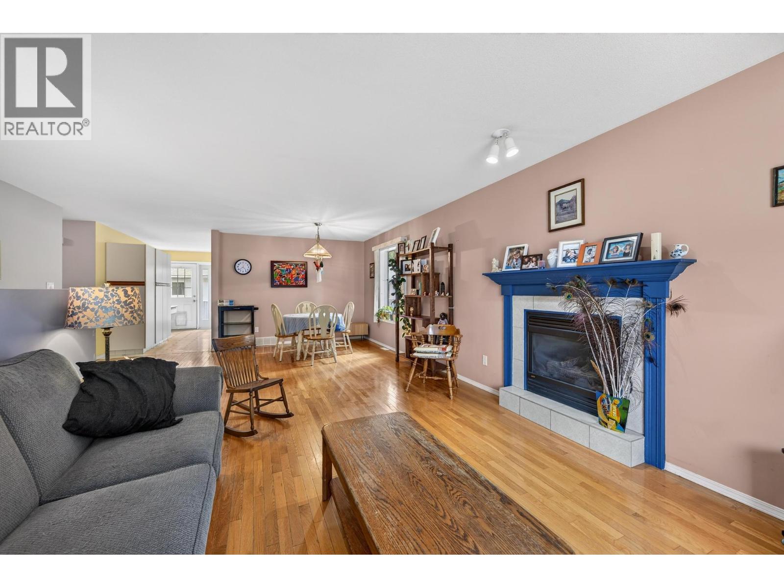 #12 411 5th Avenue S - 6