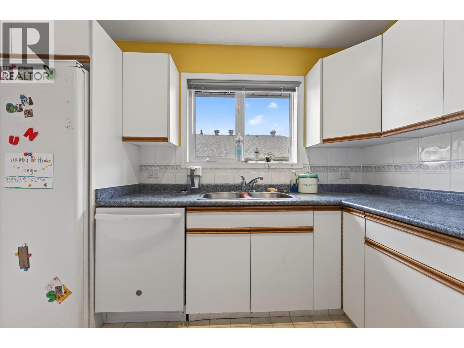 #12 411 5th Avenue S - 16