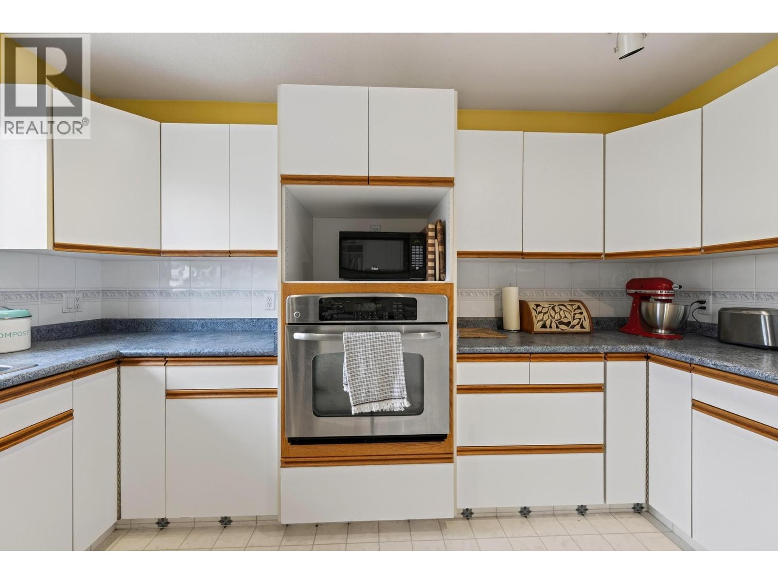 #12 411 5th Avenue S - 17