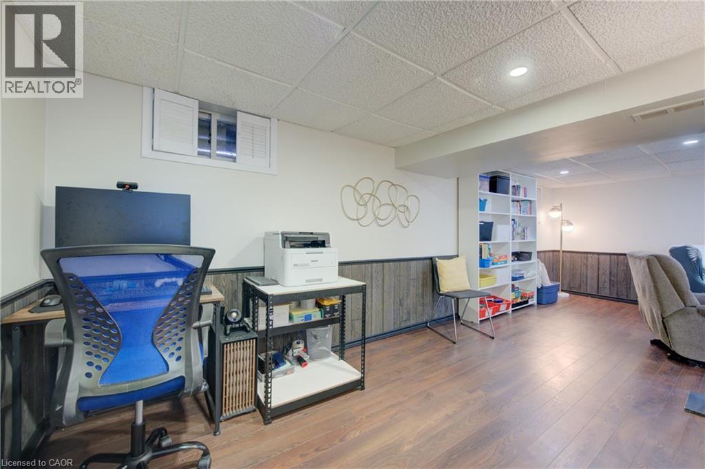 93 STEWART Avenue - 24