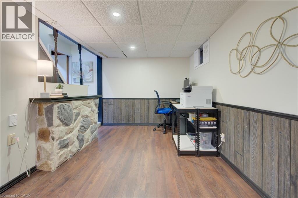 93 STEWART Avenue - 25