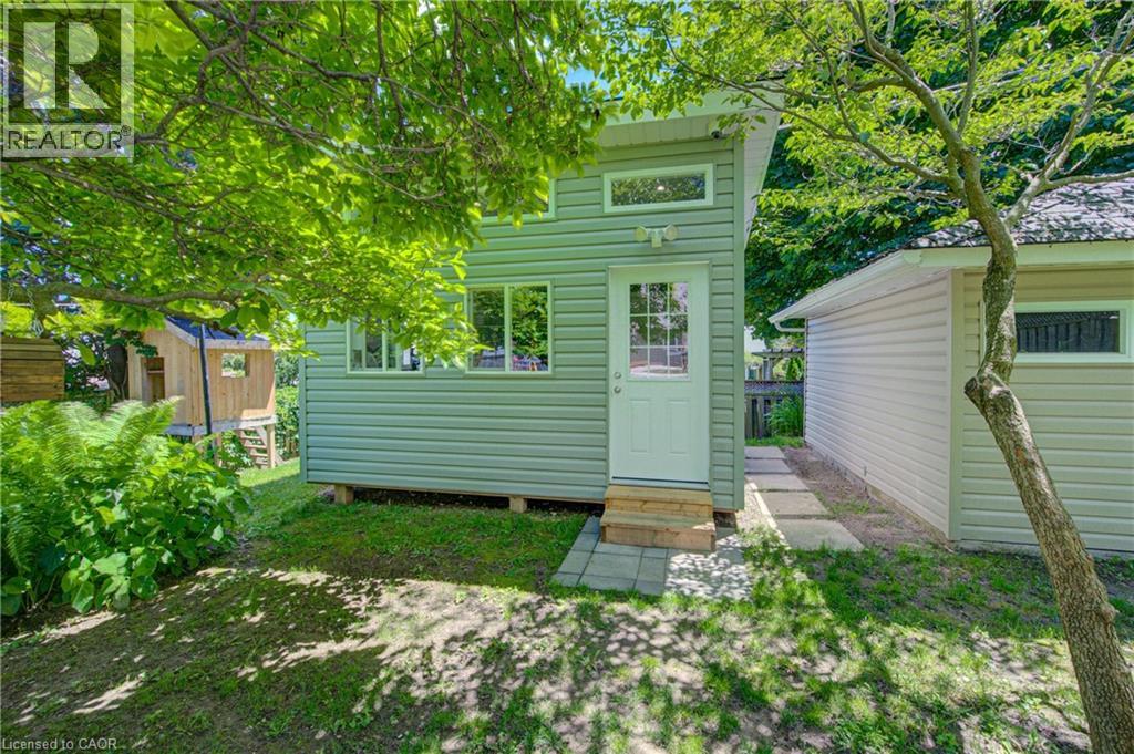 93 STEWART Avenue - 33