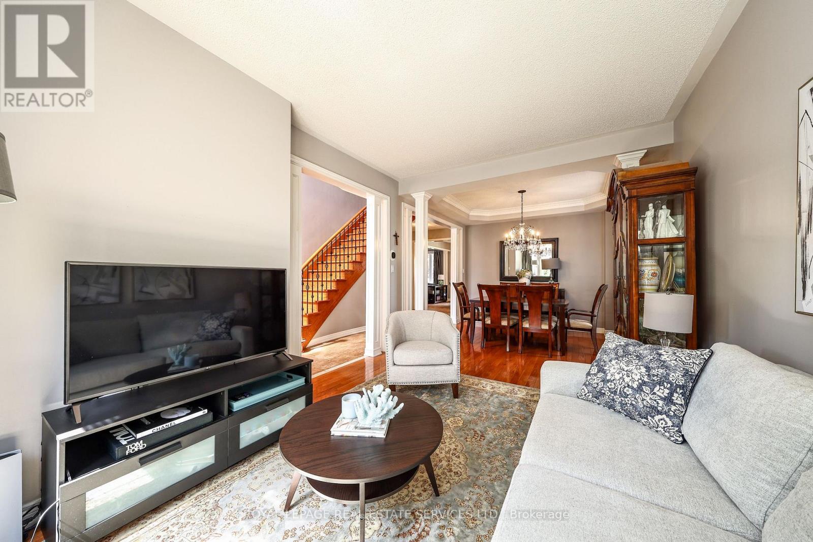 140 HUMBER FOREST COURT - 10