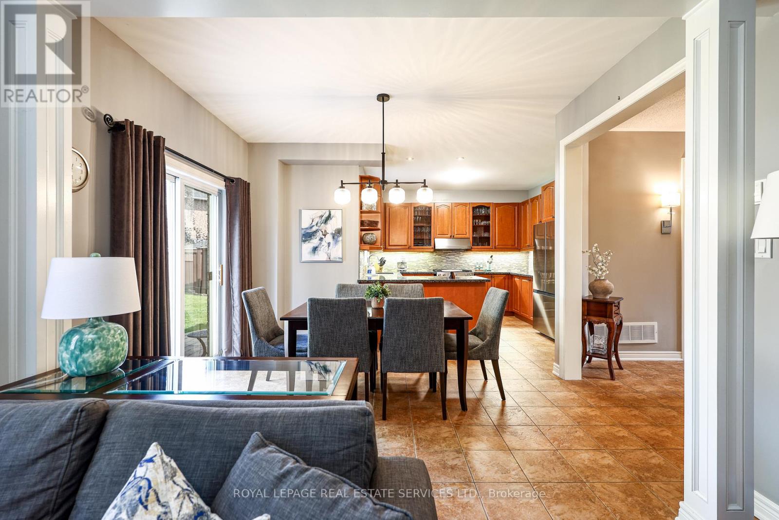140 HUMBER FOREST COURT - 19