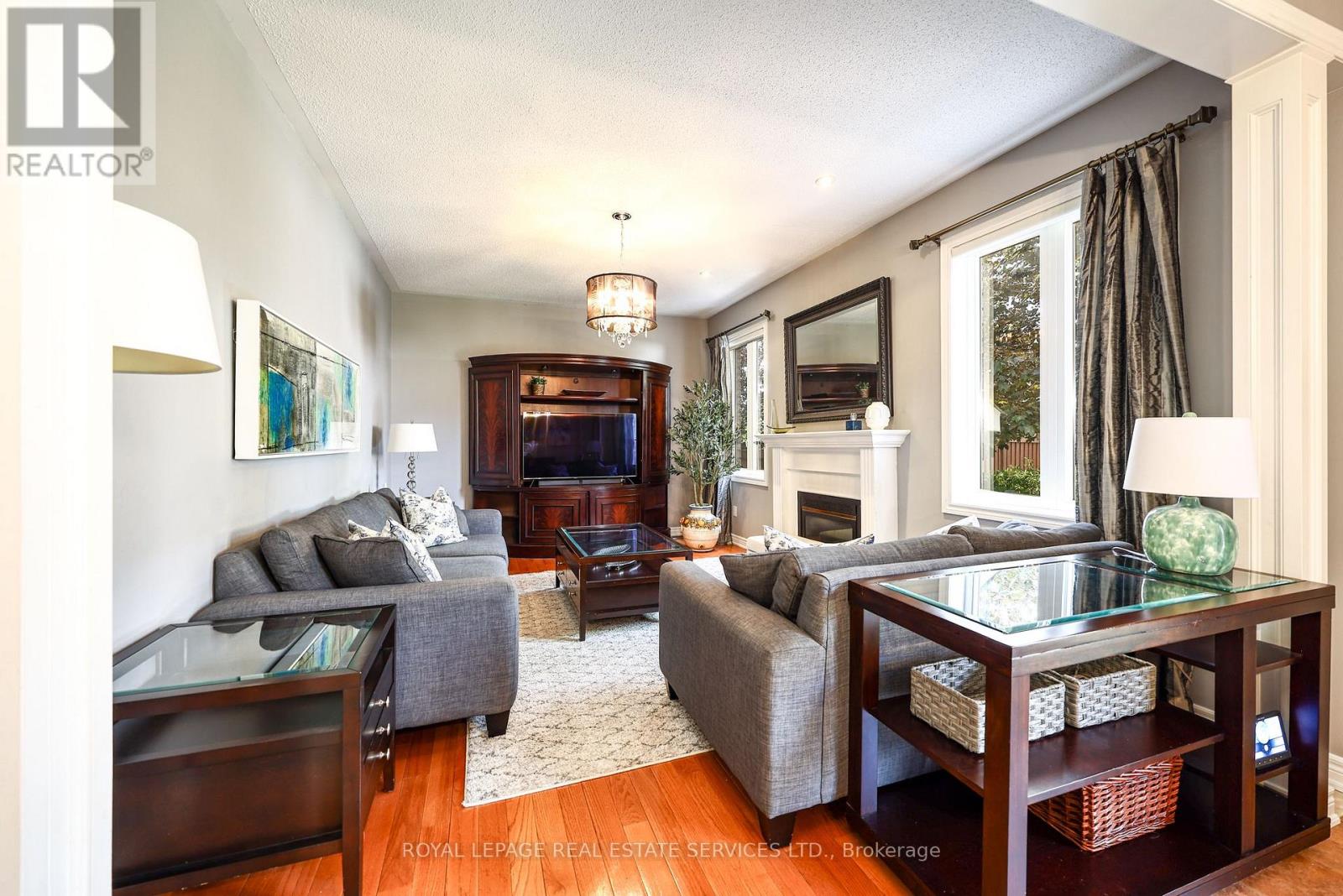 140 HUMBER FOREST COURT - 21
