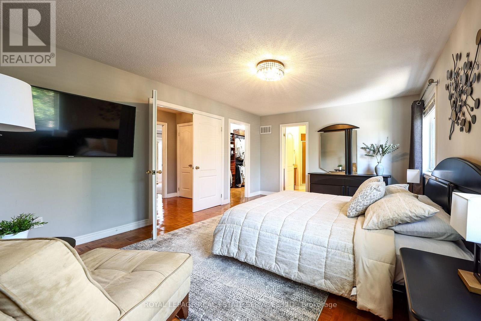 140 HUMBER FOREST COURT - 27