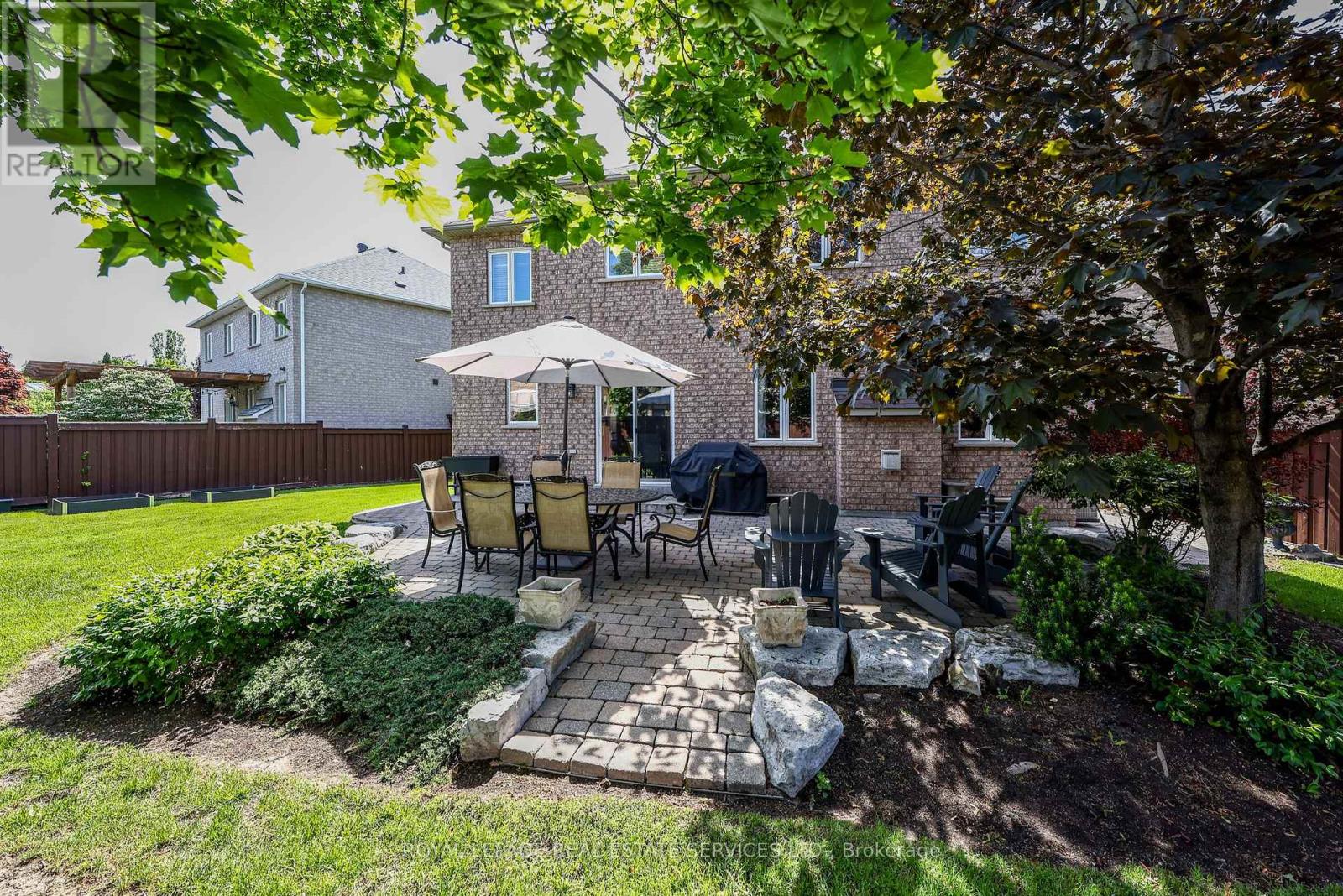 140 HUMBER FOREST COURT - 35