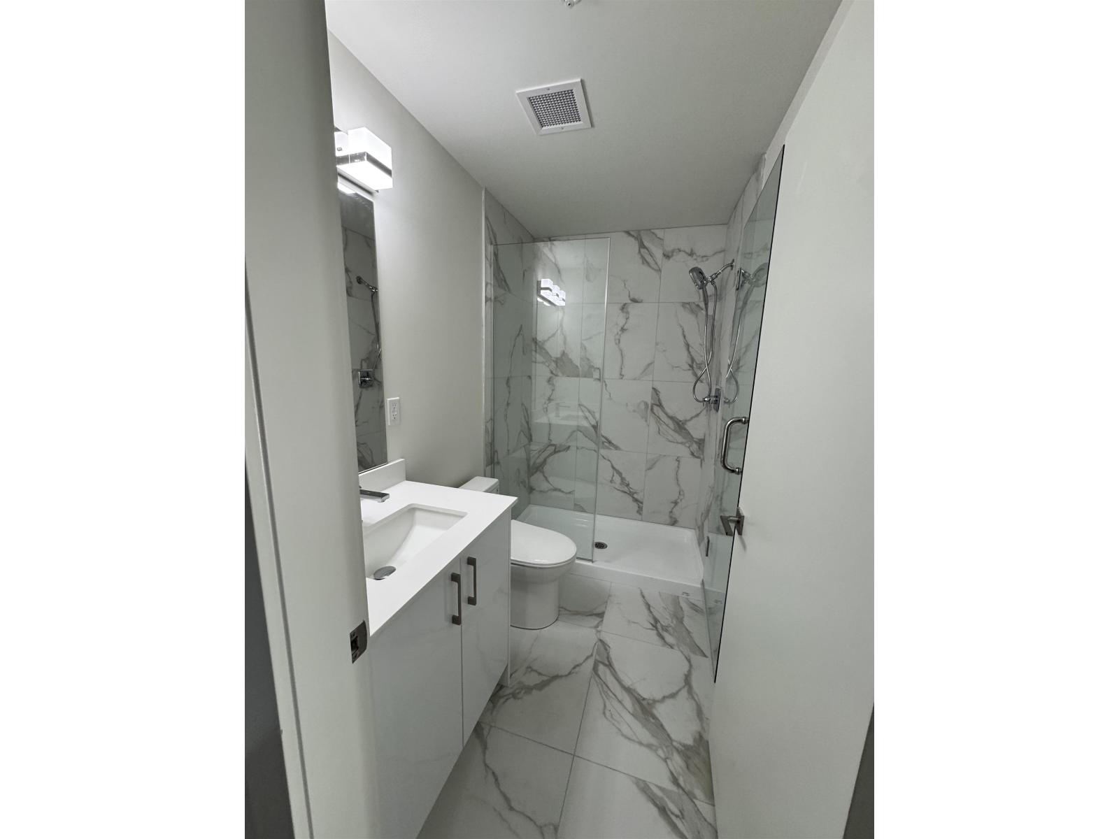 2 Bed, 1 Bath Apartment for Sale in Surrey – 305 15739 FRASER HIGHWAY, Surrey – MLS# R3138683 - Image 8